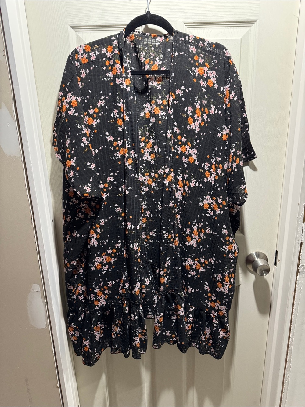Women’s Black Floral Kimono Cardigan - Orange & Pink Flowers